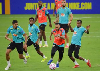 Brasil arrastra credenciales de favorito ante Corea del Sur