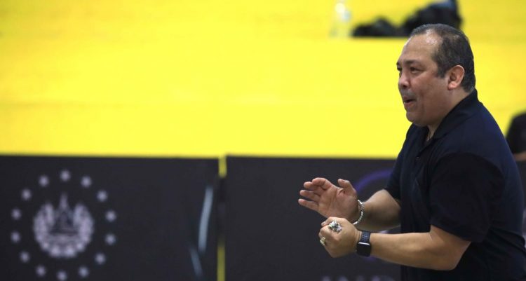 El ex boxeador Carlos «Famoso» Hernández, trabajará de la mano con las nuevas autoridades de la Fesalbox. Fotos/INDES
