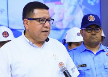 Un centenar de inspectores verifican salas de venta de productos pirotécnicos en todo El Salvador