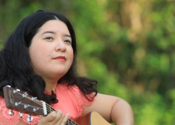 Cantante salvadoreña Carol Hills busca llegar «Más lejos» con el lanzamiento de su nuevo sencillo