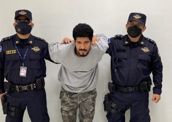 Autoridades de EE. UU. entregan a El Salvador a uno de los 100 fugitivos más buscados