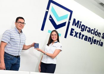 El Salvador tendrá pasaporte electrónico de última generación