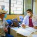 Adultos mayores reciben atención médica en Conchagua, La Unión