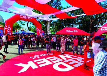 El Red Week Claro trae promociones y alegría en Navidad