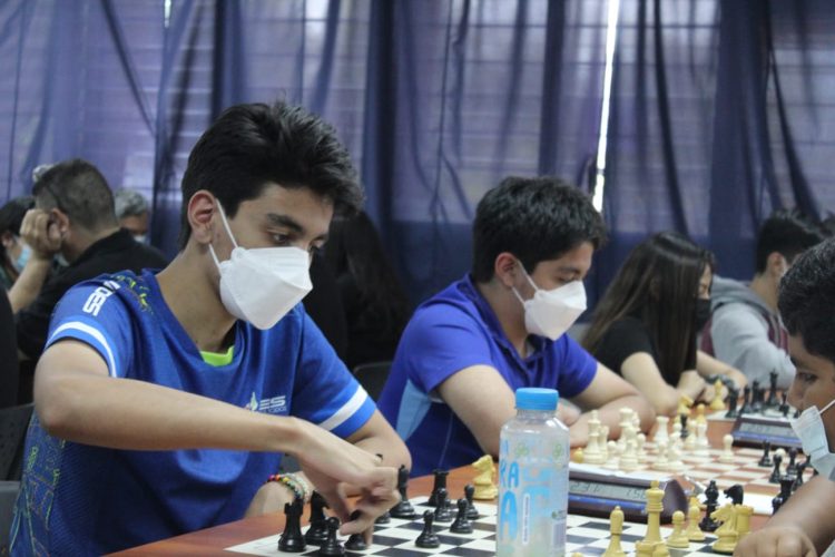 El pasado fin de semana la Federación Salvadoreña de Ajedrez, puso en marcha el Campeonato Nacional por Equipos, modalidad convencional. Fotos/FSA