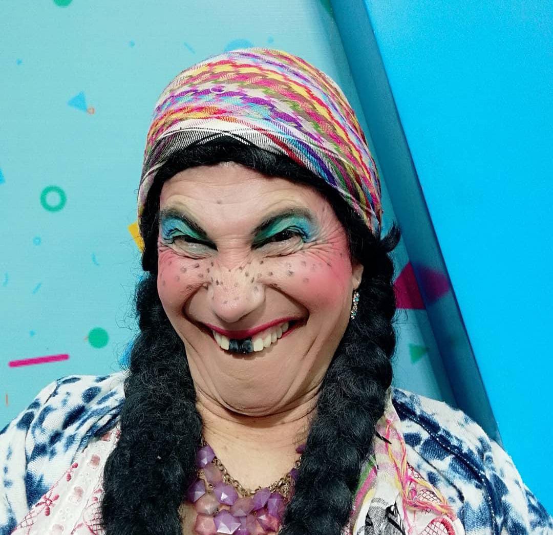 Tenchis Céliber se despide de la televisión salvadoreña después de 21