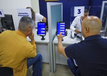 Cancillería lanza encuesta de satisfacción a usuarios en El Salvador y EE. UU.