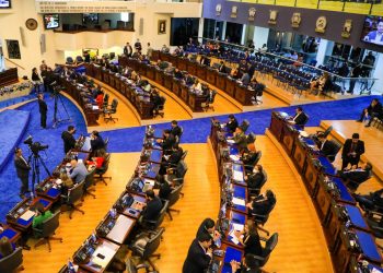 Aprueban exonerar los aguinaldos del impuesto sobre la renta