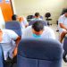 Agentes policiales que simulaban allanamientos para robar en comercios enfrentan primera audiencia