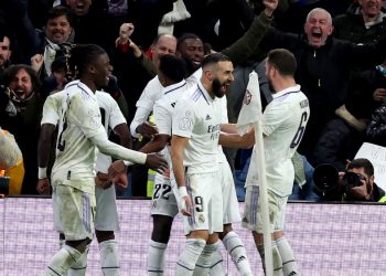 Real Madrid remonta en el derbi madrileño para meterse a las semis de la copa