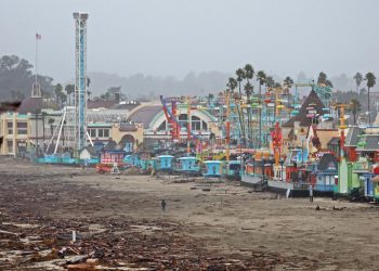 Ciclón amenaza con traer más destrucción a una California golpeada por tormentas