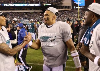 Los Philadelphia Eagles vuelan hasta el Super Bowl-2023 con una paliza a 49ers