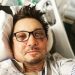 Actor de Marvel, Jeremy Renner, comparte tierno video mientras su madre y hermana cuidan de él en el hospital