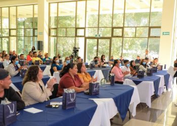 Sesenta becarios del programa de Movilidad Laboral de Cancillería inician curso de inglés especializado