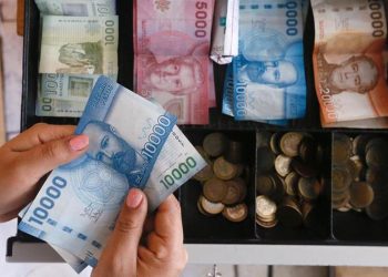 Chilenos prevén que precios suban más rápido que sueldos en 2023