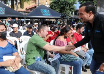 Alcaldía de Zaragoza beneficiará a más de mil bachilleres con becas universitarias