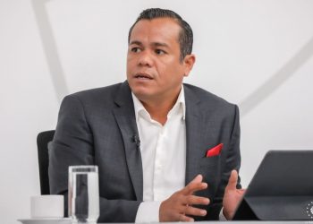 Pago de bonos por $800 millones se realizó gracias a ingresos tributarios, informa ministro de Hacienda