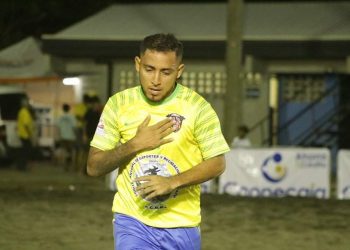 Maryzillian, reforzado por jugadores cuscatlecos, va a paso perfecto en el Beach Soccer Internacional Cup de Costa Rica