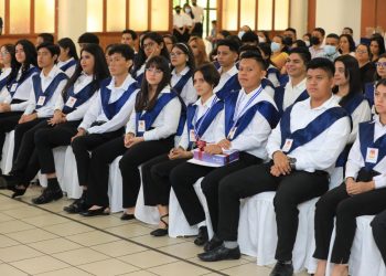 Fundación Gloria Kriete y USAID gradúan a 40 jóvenes del Programa Oportunidades Sonsonate