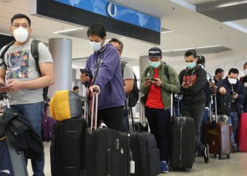 Cientos de vuelos en EE. UU. permanecen en tierra debido a fallo informático en el sistema de alertas aéreas