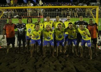 Seleccionados nacionales debutaron con victoria y goles en torneo de fútbol playa tico