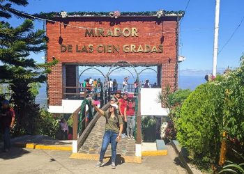 Turistas en Alegría destacan el buen ambiente de seguridad