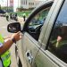 Gestores del VMT realizán control vehicular en centro comercial La Joya en carretera al Puerto de la Libertad
