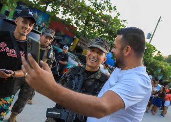 Ministro de Defensa realizó recorrido por centros turísticos para garantizar la seguridad de nacionales y extranjeros