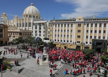 Lorena Peña invita a marchar por acuerdo que favoreció a cúpulas