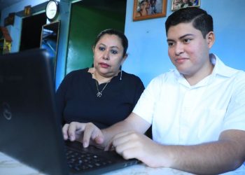 El acceso a internet como derecho humano está contemplado en reformas a la Constitución