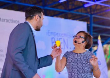 Educadores se capacitan para fortalecer vínculos familiares
