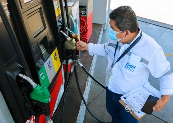 Economista Carlos Acevedo destaca estrategia económica del Gobierno en 2022