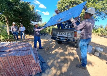 El Ministerio de Vivienda entrega  materiales de construcción en La Danta, Ahuachapán