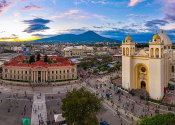 El Salvador pagó sin contratiempos el vencimiento de los bonos 2023