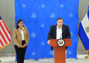 Embajador de EE. UU. dice que trabajará de forma respetuosa con el gobierno salvadoreño