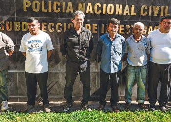 Capturan a seis excomandantes guerrilleros del FMLN por asesinato en Santa Marta, Cabañas