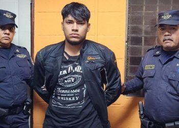 Arrestan a sujeto que atacó con una navaja a una joven en Cuscatlán