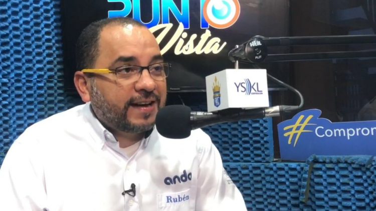 El titular de ANDA afirma que se está trabajando para obtener el primer desembolso. Foto: Secretaría de Prensa de la Presidencia.