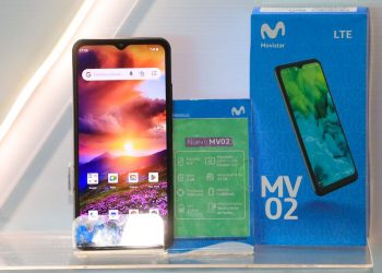 Lanzan en El Salvador los primeros smartphones de bajo costo con SIM virtual