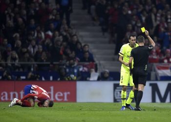 Fiscalía española investiga empresa de exresponsable arbitral que recibió pagos del Barça