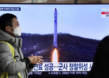 Corea del Norte dispara un misil balístico no identificado