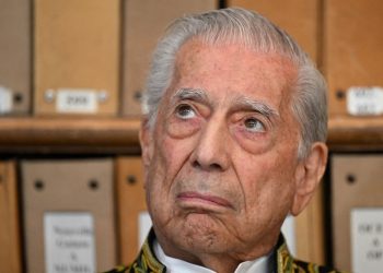 «Los escritores actuales no saben de qué escriben»: Mario Vargas Llosa