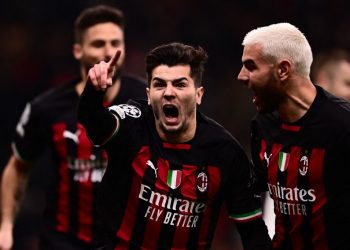 ¡Regresa un grande! El Milan golpea primero al Tottenham en la Champions
