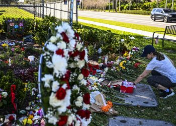 Sobrevivientes de tiroteos enfrentan secuelas de por vida en Estados Unidos