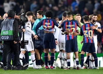 Barcelona y Manchester United protagonizan empate de alto voltaje y Old Trafford dictará sentencia