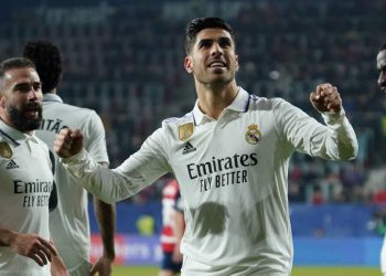 Real Madrid mete presión al Barcelona tras ganar 2-0 a Osasuna
