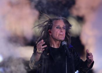 Ozzy Osbourne anuncia su retiro: «Después de tres operaciones, tratamientos, fisioterapia, mi cuerpo está débil»
