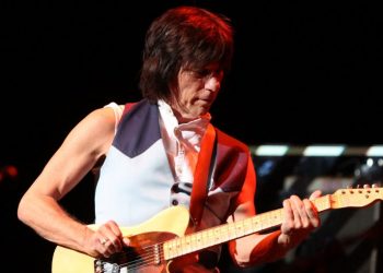 El homenaje a Jeff Beck en El Salvador: ¿Por qué se le recuerda como uno de los mejores guitarristas de la historia?