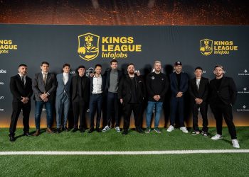 Laporta cree «una buena idea» jugar la final de la Kings League en el Camp Nou