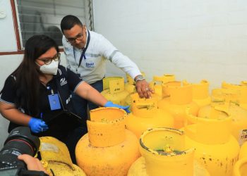Gobierno de El Salvador frena a proveedores que pretendían vender gas sin subsidio